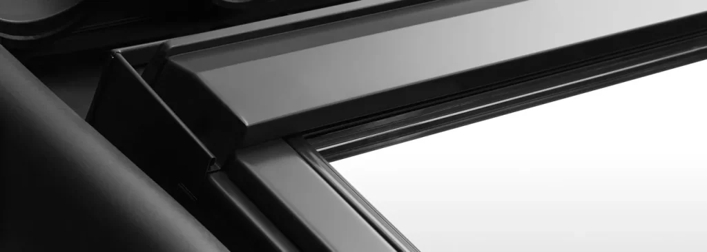 Eindeckrahmen aus grauem Aluminium