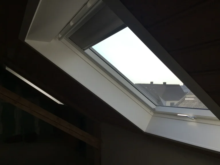 VELUX-Dachfenster mit VELUX-Innenfutter, Foto 2