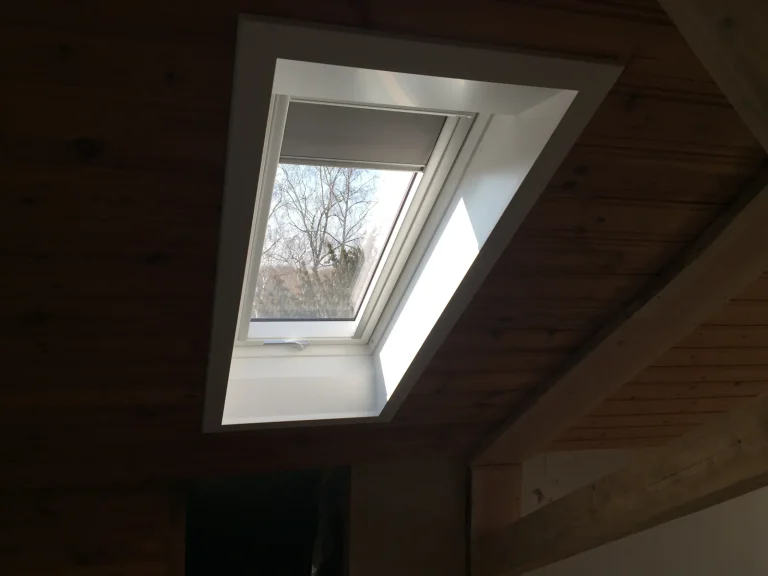 VELUX-Dachfenster mit VELUX-Innenfutter, Foto 3